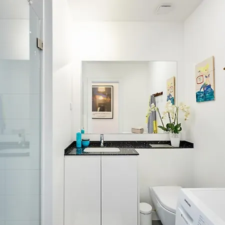 Appartement T2 Central 65m2 Facing Beautiful Azulejos House