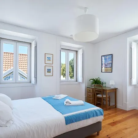 T2 Central 65m2 Facing Beautiful Azulejos House *